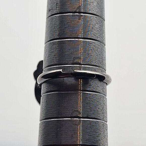 Sanrio Hello Kitty Sparkly Adjustable Ring - Picture 9 of 9